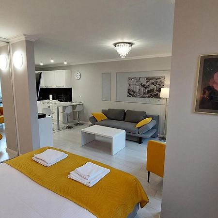 Elegancki Apartament W Sercu Warszawy 바르샤바 외부 사진